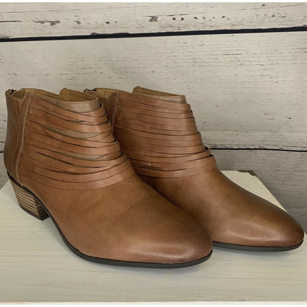 Clarks Ankle Boots Booties Shoes Size 9 M Brown
